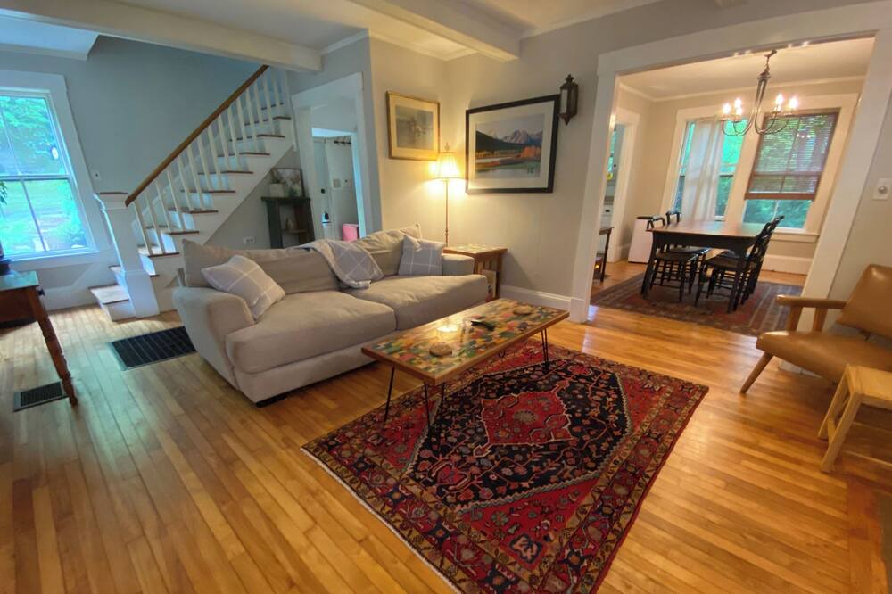 Photo of Livingroom in Concord