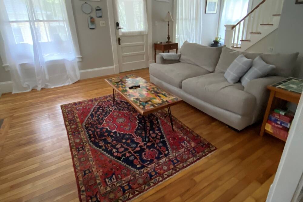 Photo of Livingroom in Concord