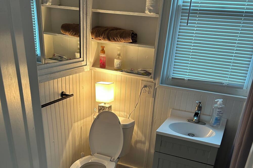 Photo of Bathroom in Birdsnest