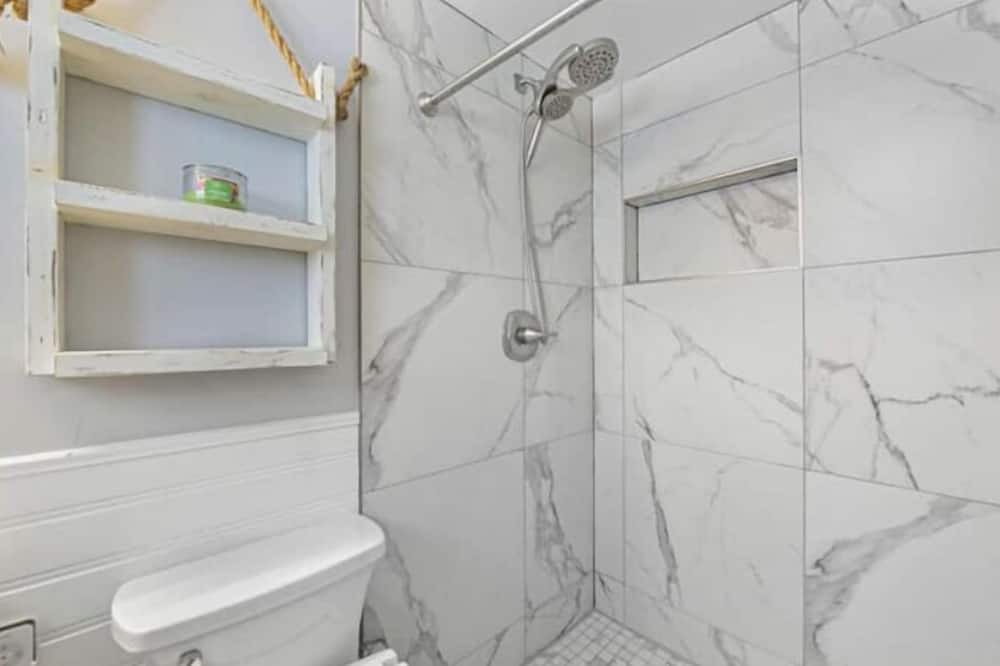 Photo of Bathroom in Massapequa