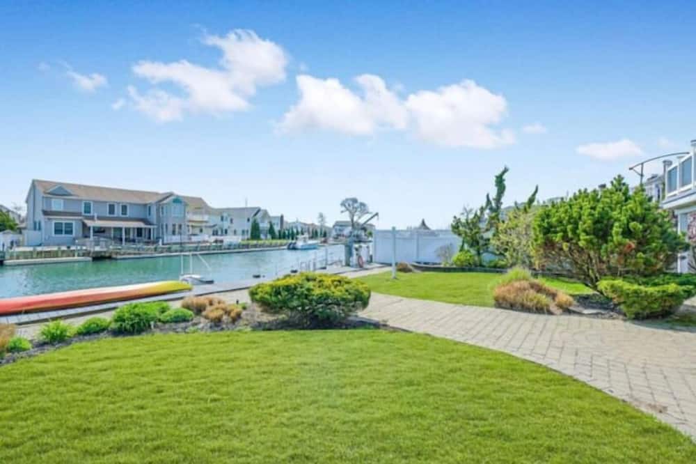 Photo of Outdoor in Massapequa