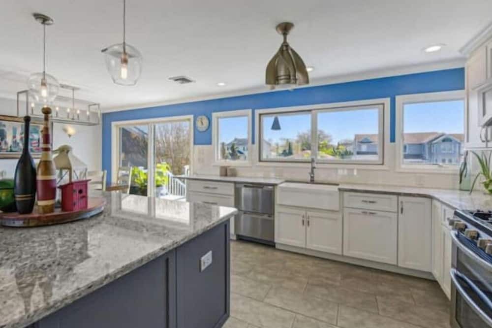 Photo of Kitchen in Massapequa