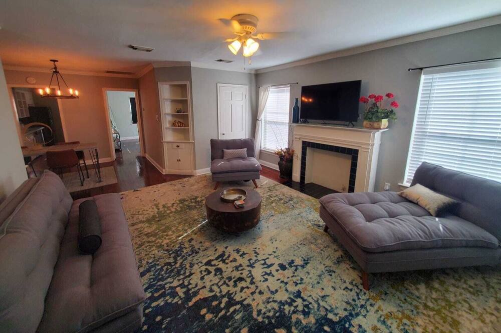 Photo of Livingroom in Southgate