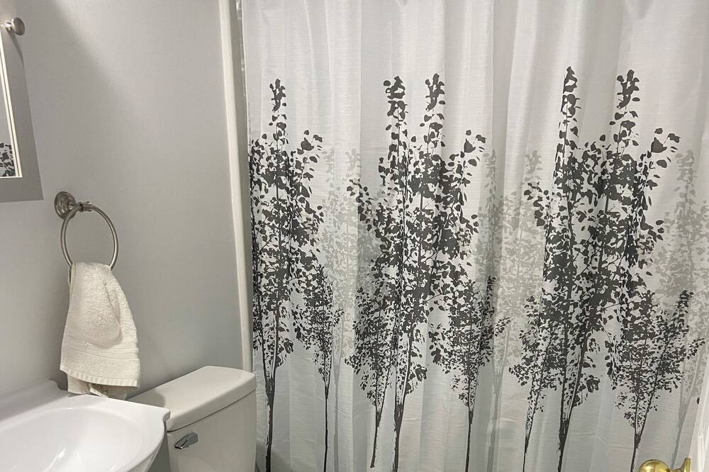 Photo of Bathroom in Cottageville
