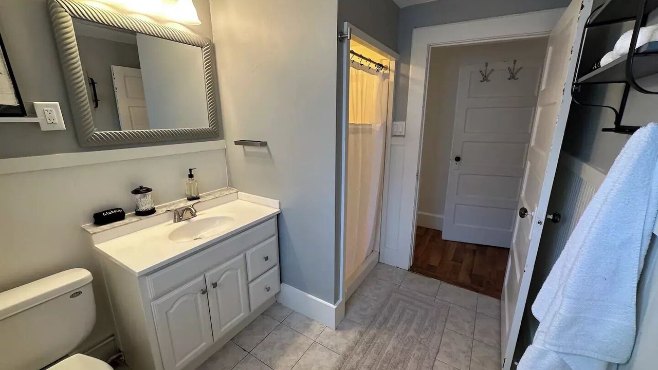 Photo of Bathroom in Hudson