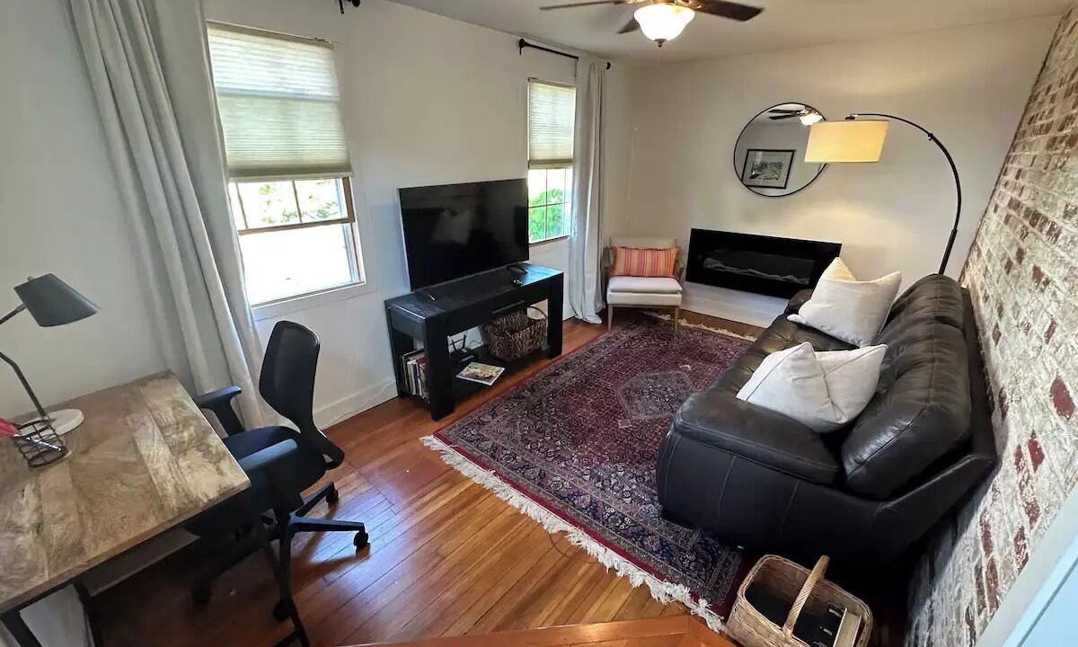Photo of Livingroom in Hudson