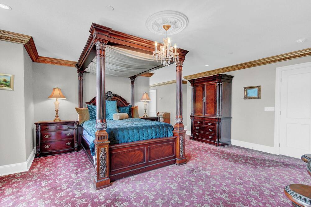 Photo of Bedroom in Oakdale