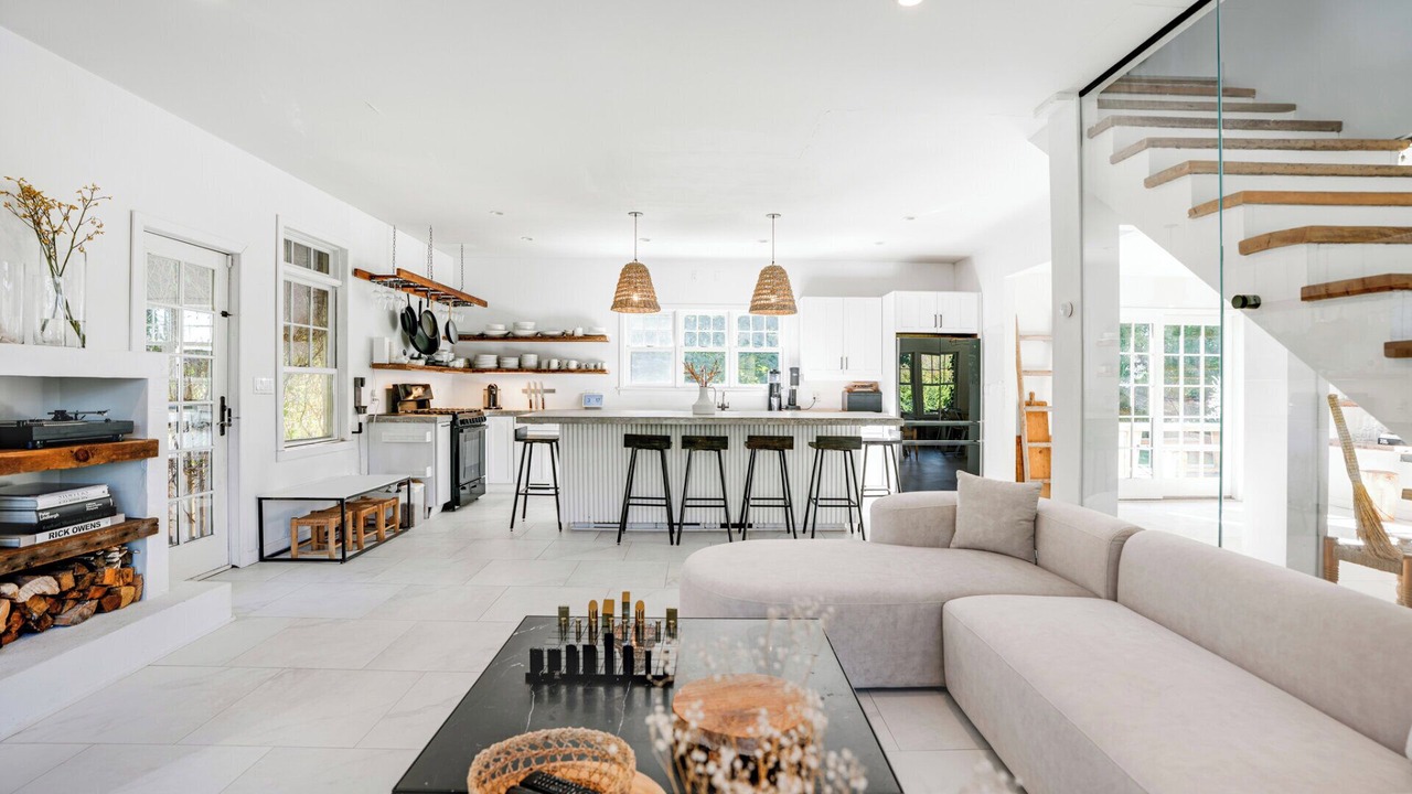 Photo of Livingroom in Montauk