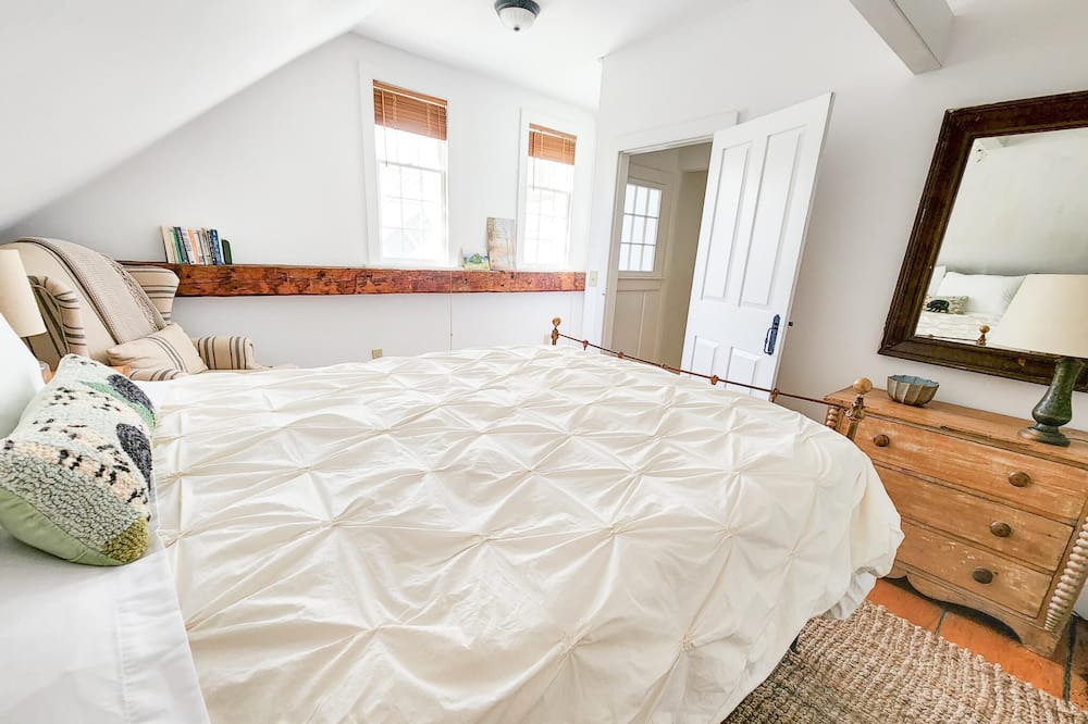 Photo of Bedroom in Waterbury