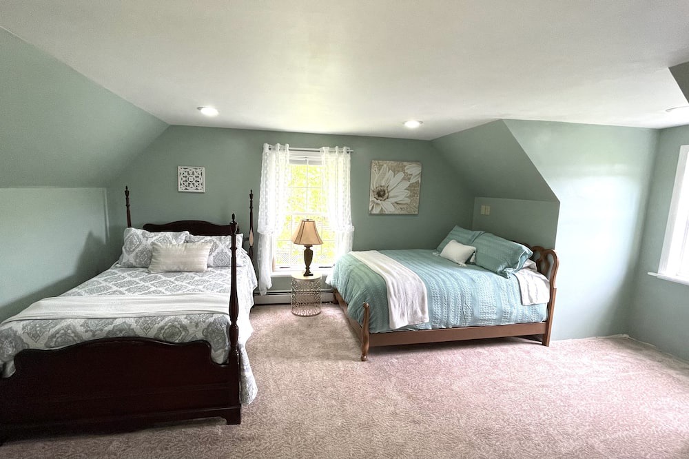 Photo of Bedroom in Woodsville