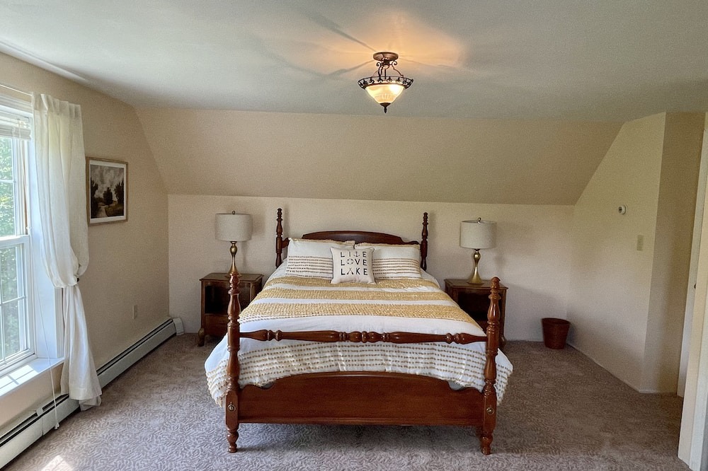 Photo of Bedroom in Woodsville
