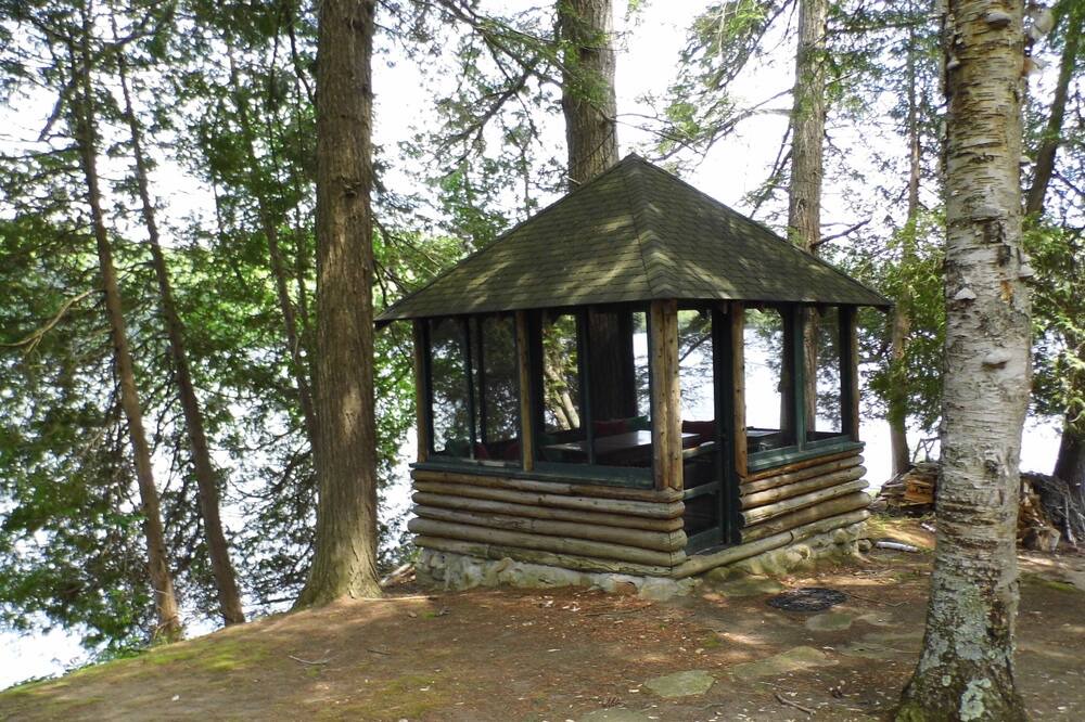 Photo of Outdoor in Ticonderoga