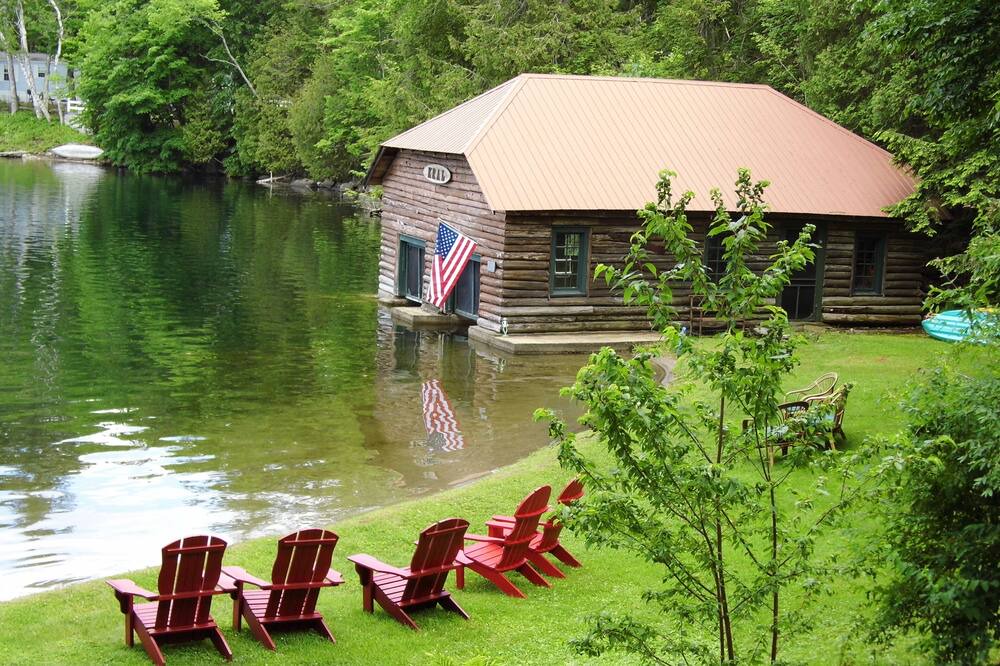 Photo of Outdoor in Ticonderoga