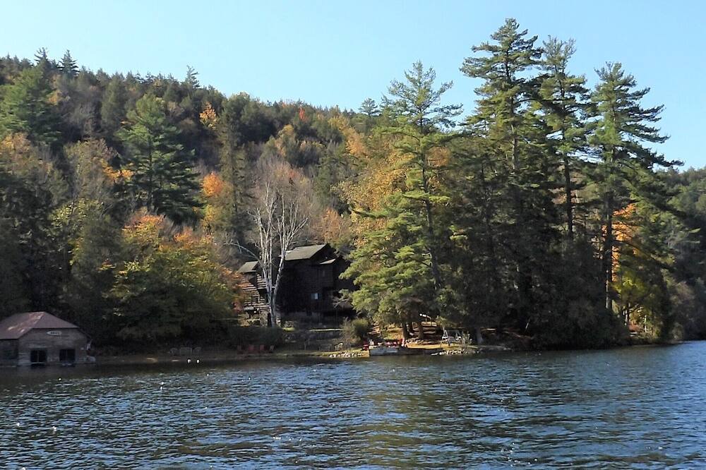 Photo of Outdoor in Ticonderoga