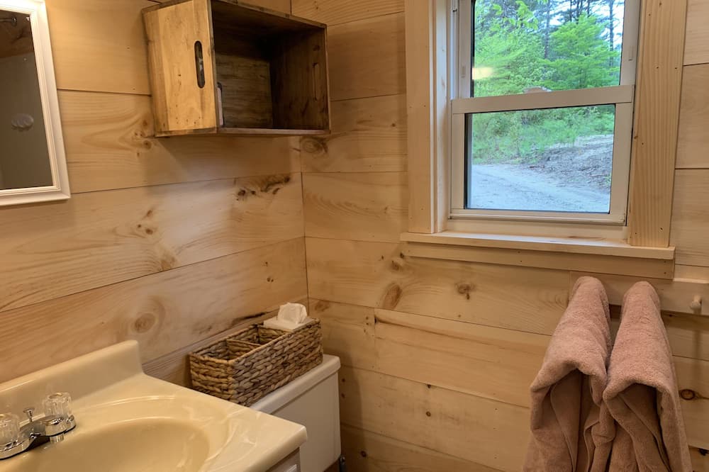 Photo of Bathroom in Wentworth