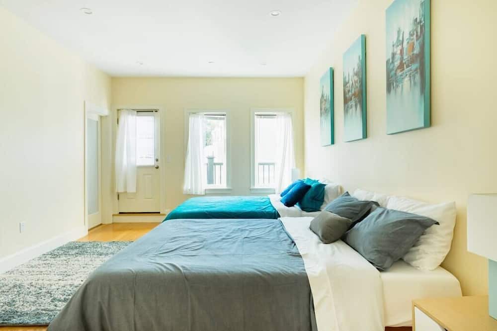 Photo of Bedroom in Oak Square