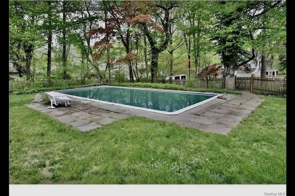 Photo of Outdoor in Palisades