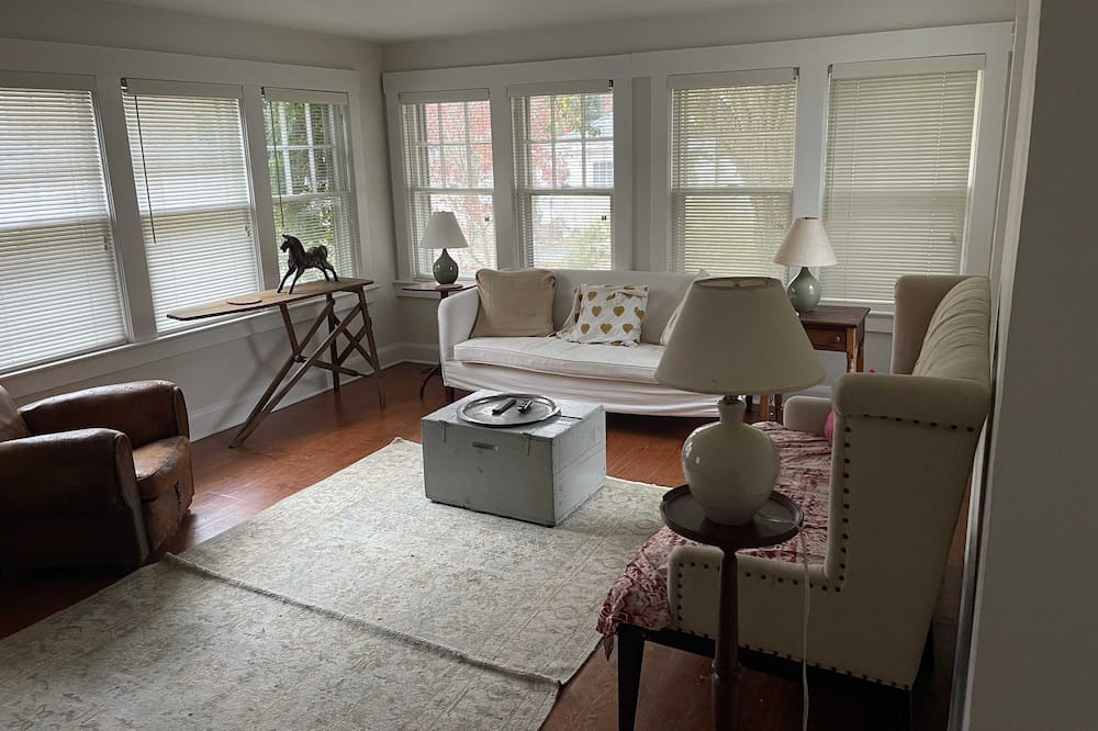 Photo of Livingroom in Palisades