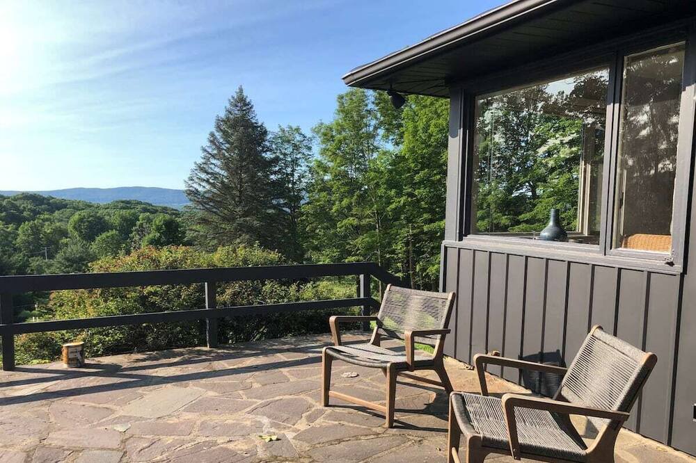 Photo of Patio Balcony in Town of Marbletown