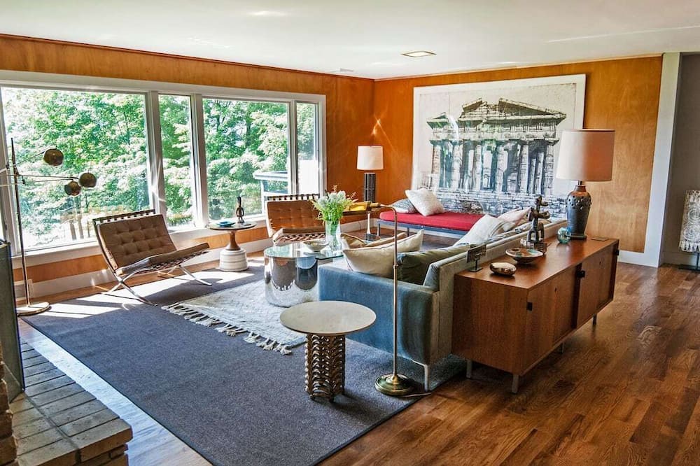 Photo of Livingroom in Town of Marbletown