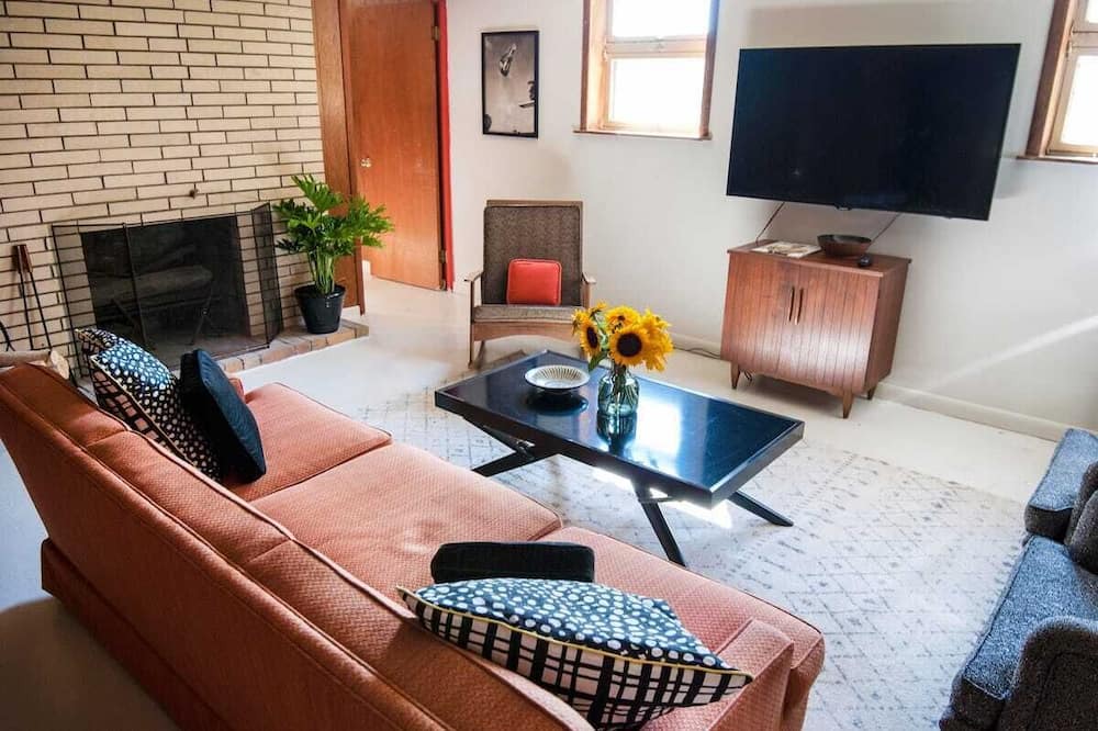 Photo of Livingroom in Town of Marbletown