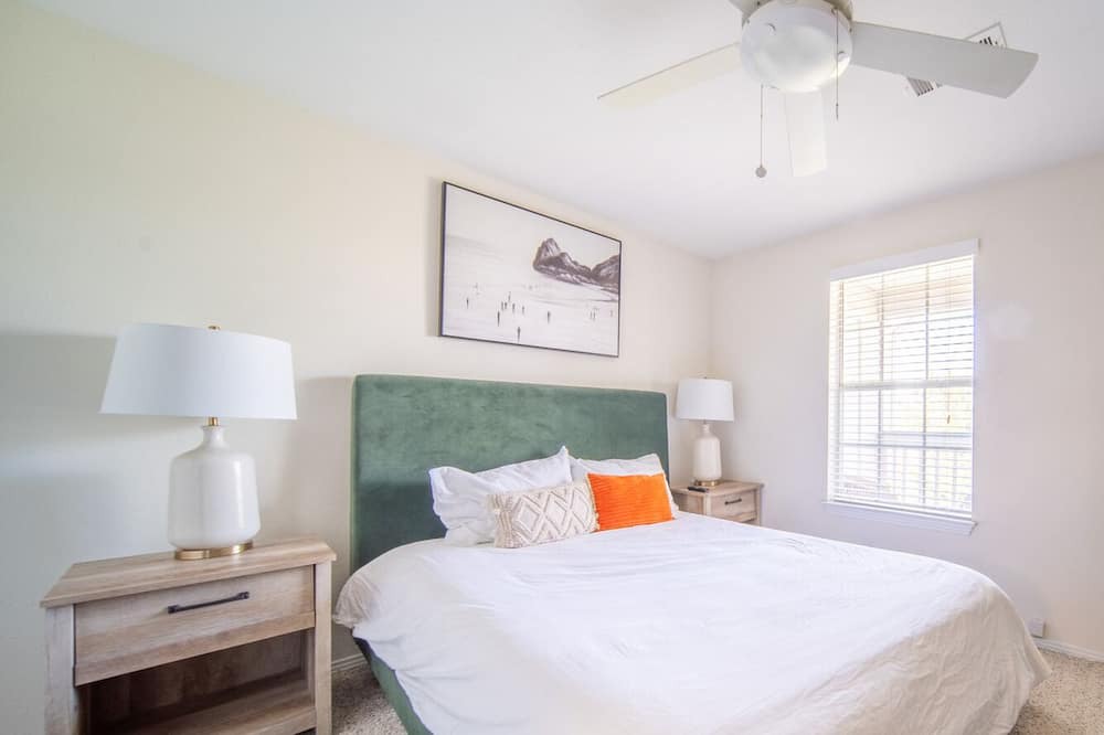 Photo of Bedroom in North Royalton