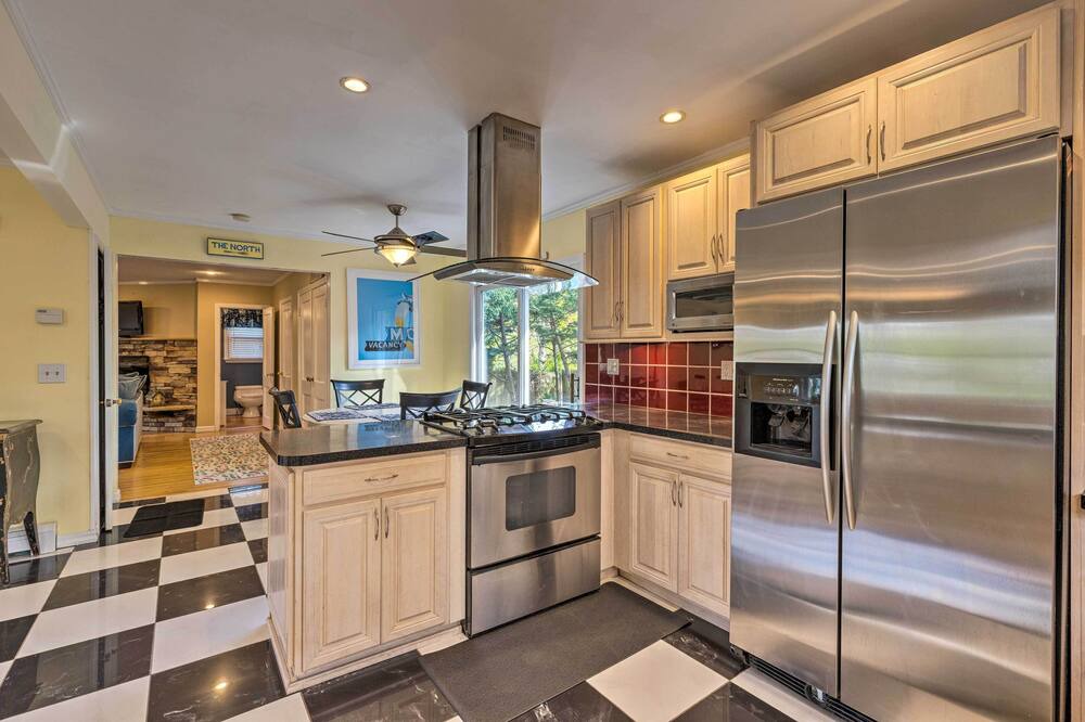 Photo of Kitchen in Wading River