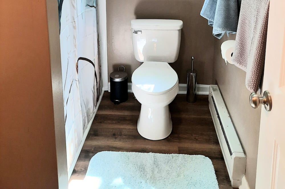 Photo of Bathroom in The Woods