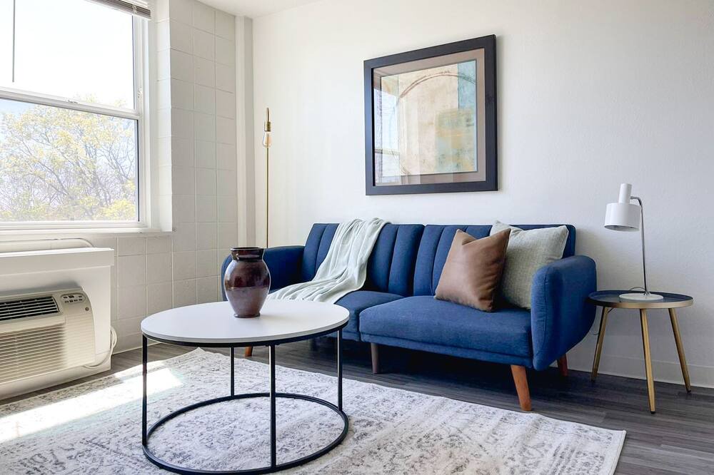 Photo of Livingroom in Corryville