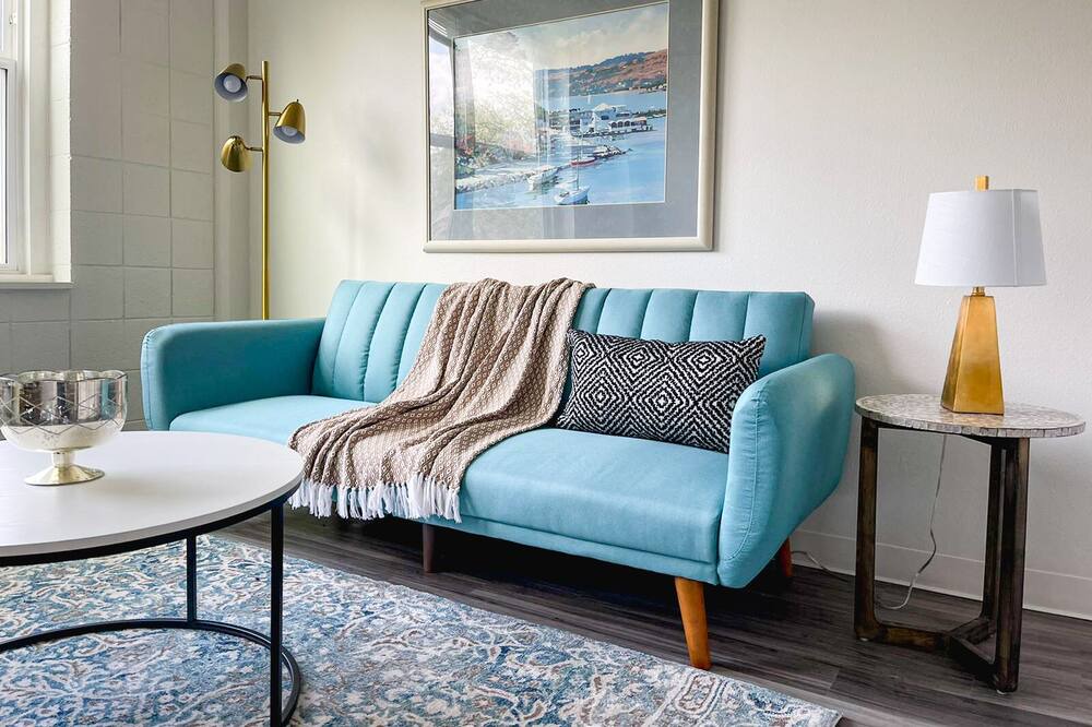 Photo of Livingroom in Corryville