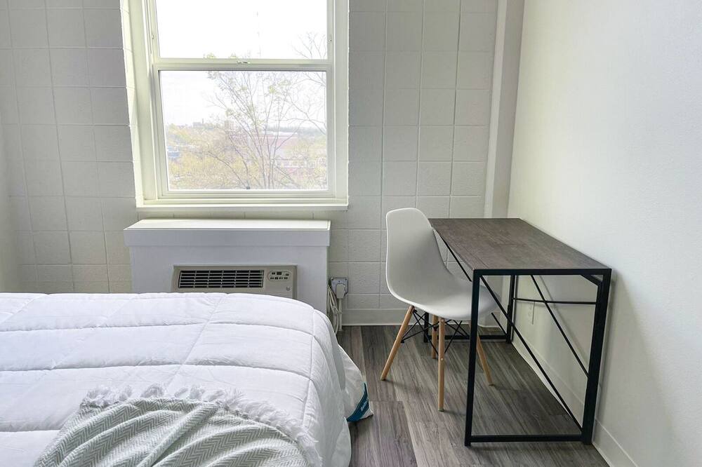 Photo of Bedroom in Corryville