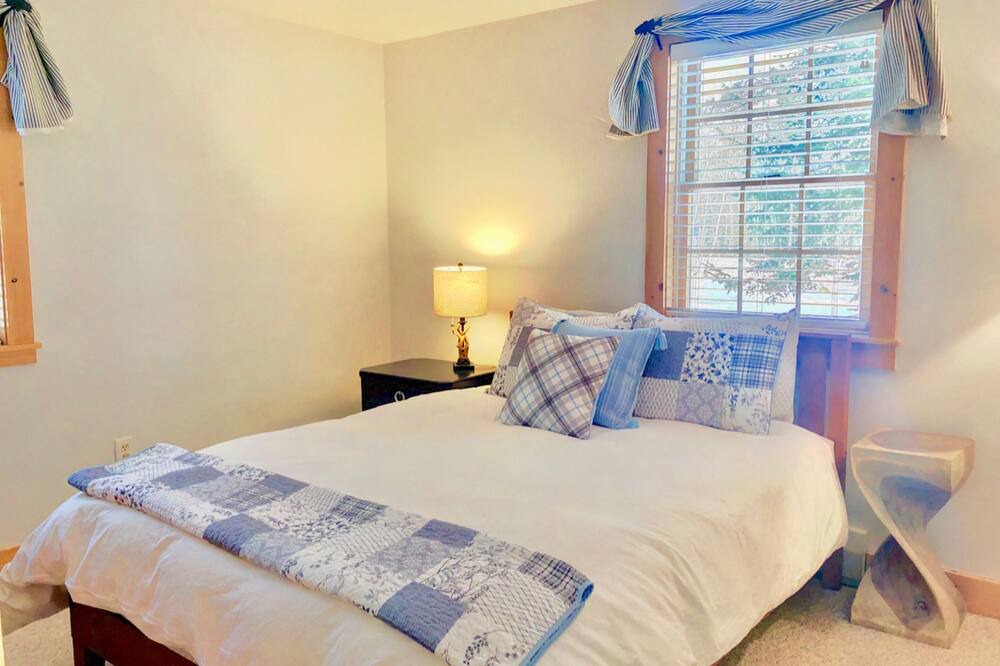 Photo of Bedroom in Whitefield