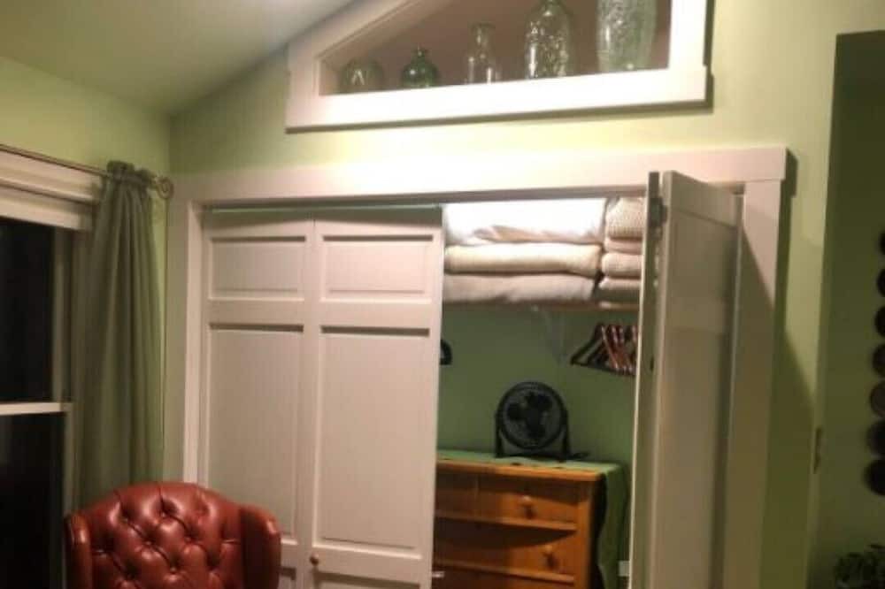 Photo of Bedroom in Rensselaerville