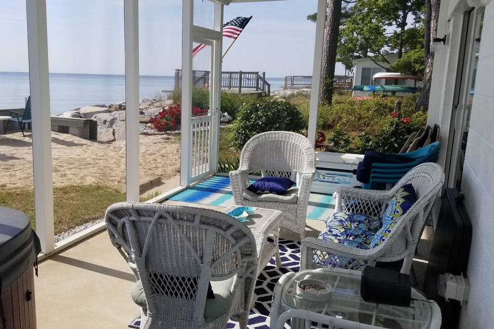 Photo of Patio Balcony in Point Lookout