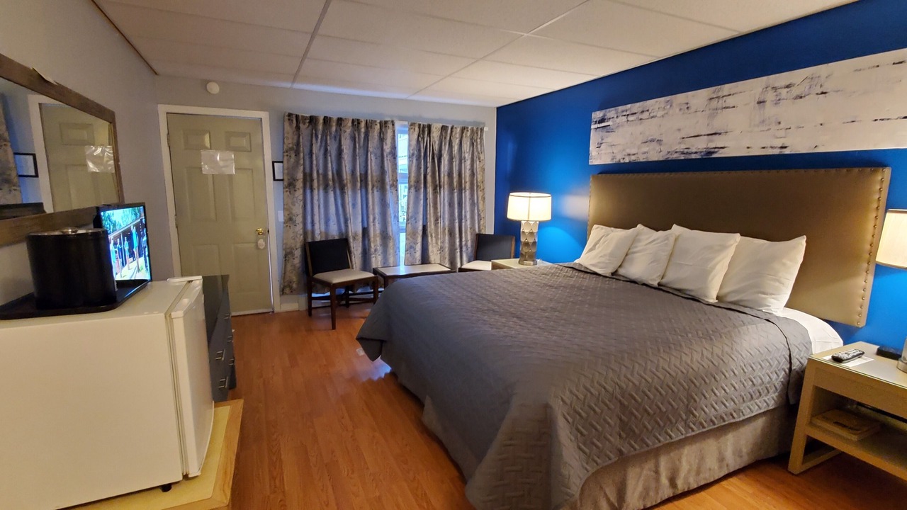 Photo of Bedroom in Lake George