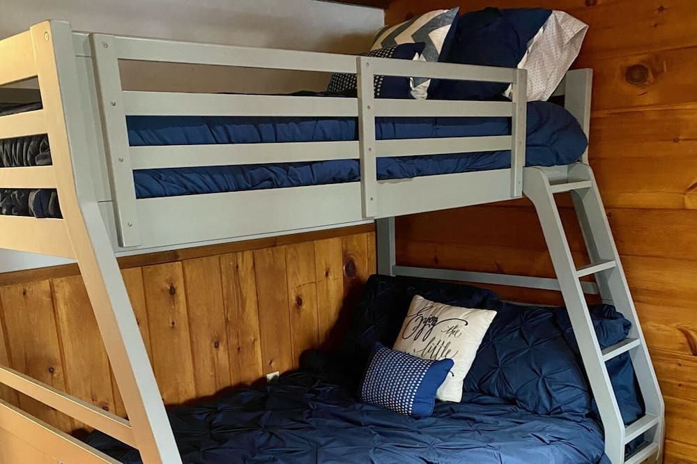 Photo of Bedroom in Lunenburg