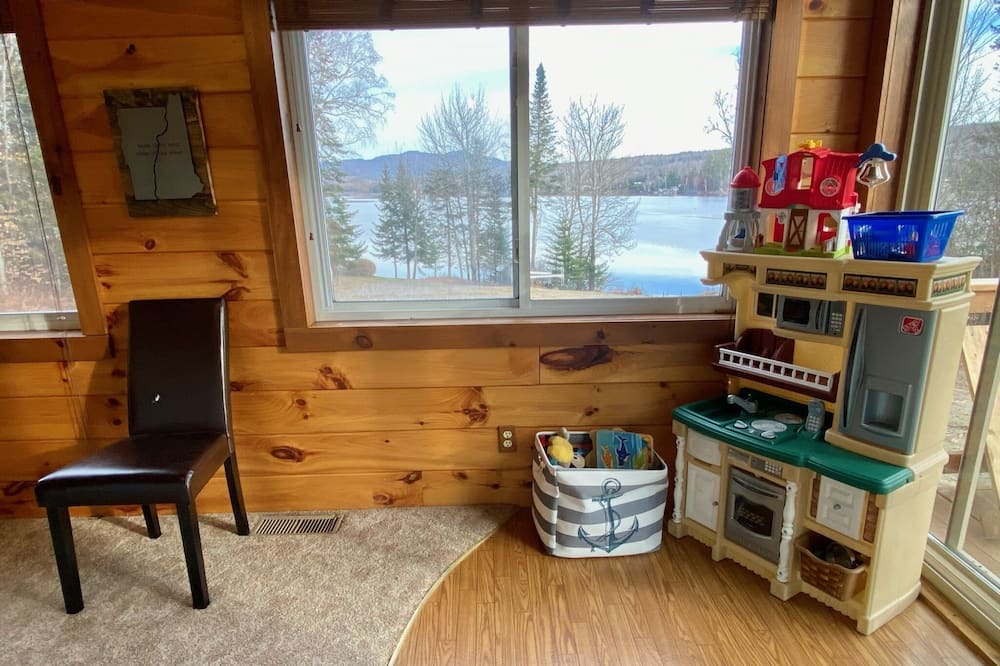 Photo of Bedroom in Lunenburg