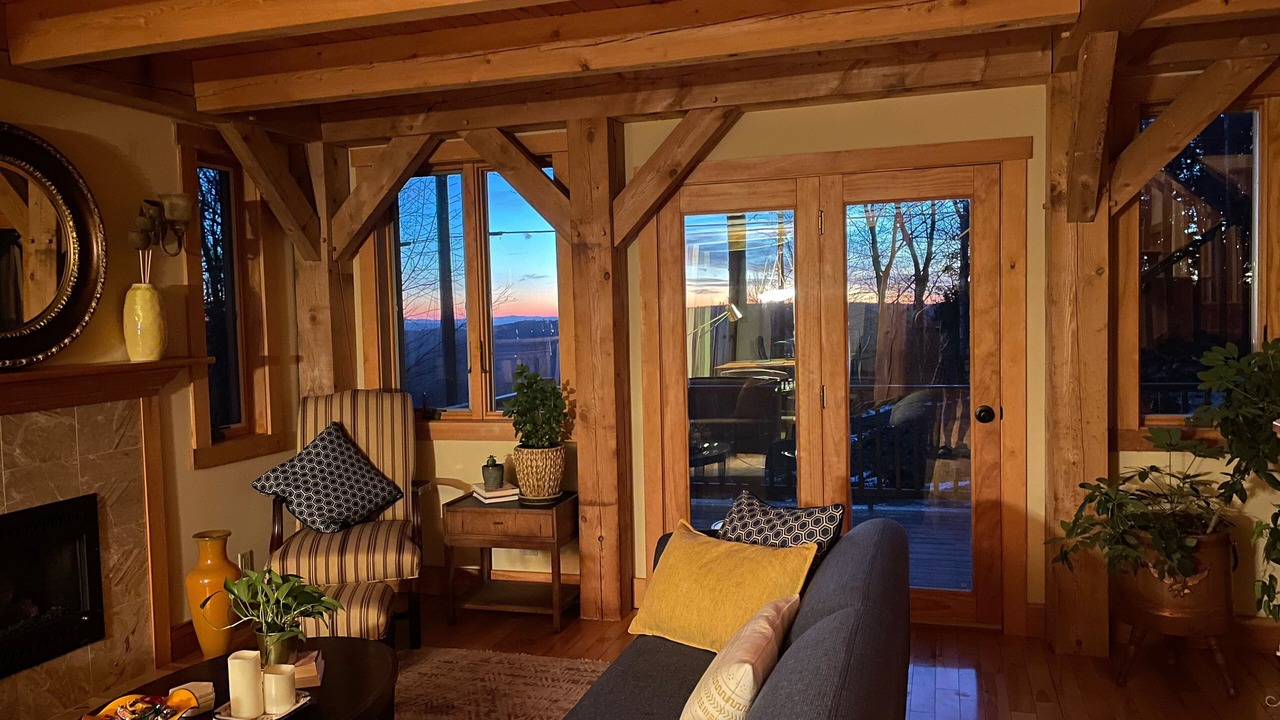 Photo of Livingroom in East Dover
