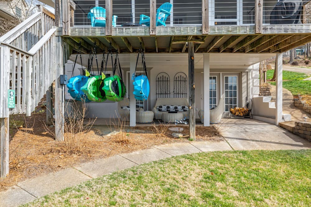 Photo of Outdoor in New London