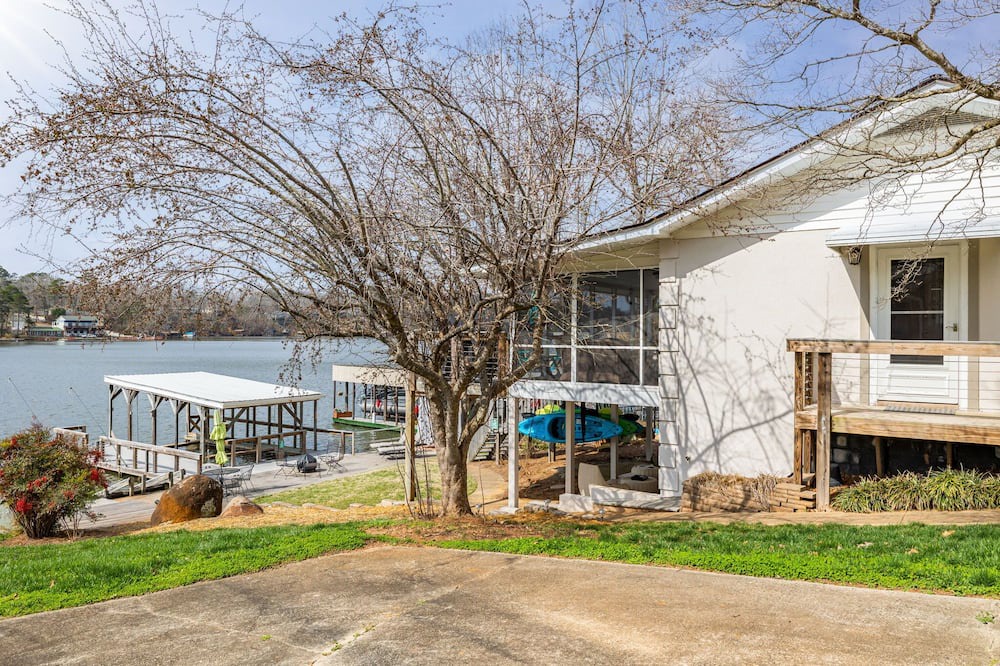 Photo of Outdoor in New London