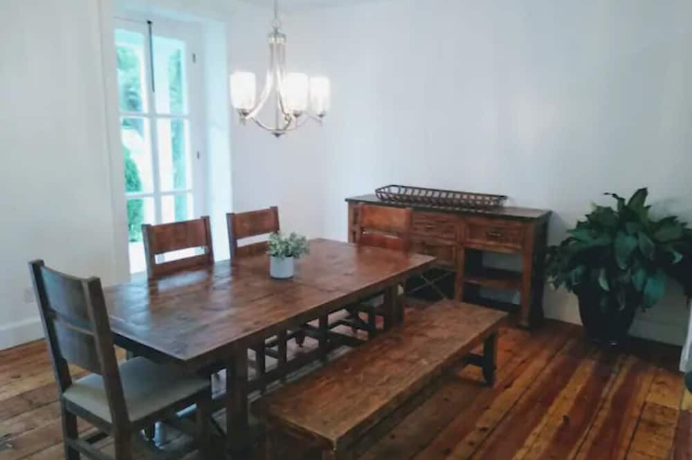 Photo of Kitchen in Schodack Landing