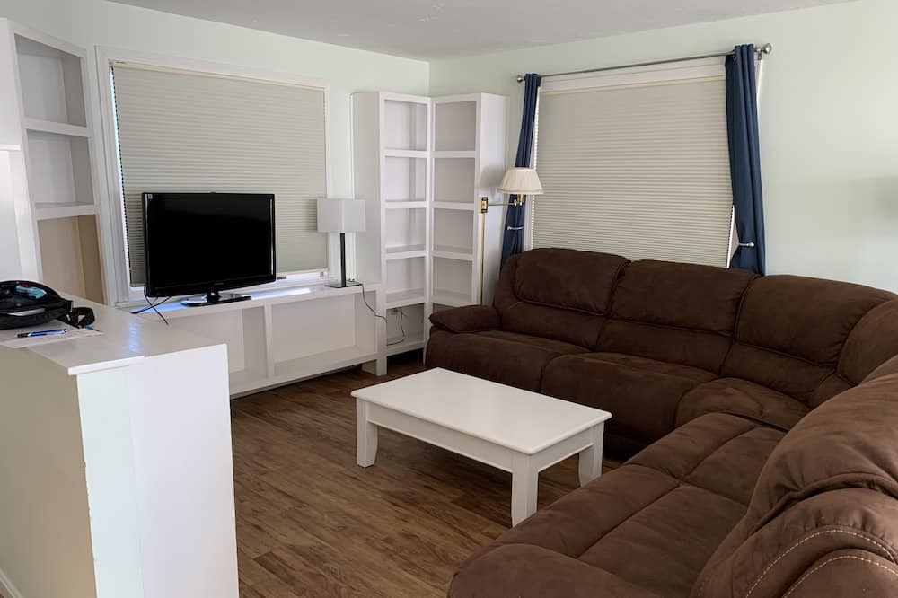 Photo of Livingroom in Scituate