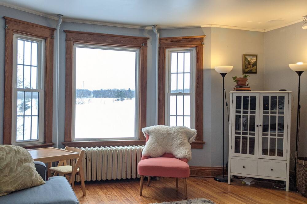 Photo of Livingroom in East Randolph