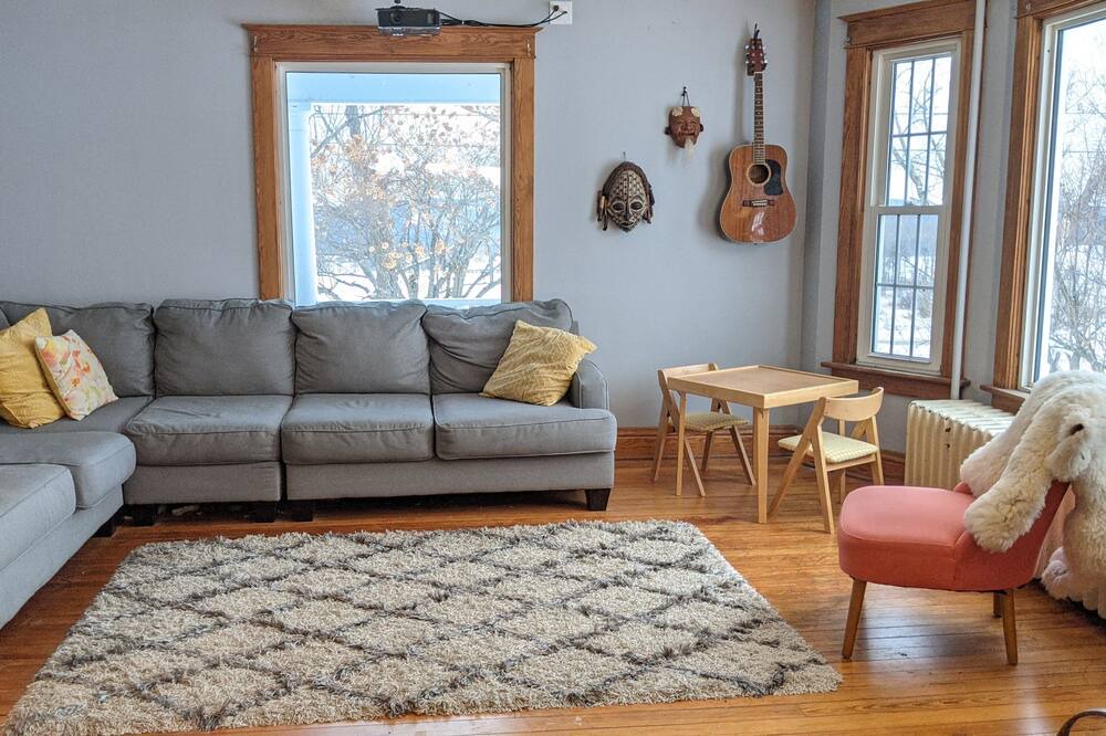 Photo of Livingroom in East Randolph
