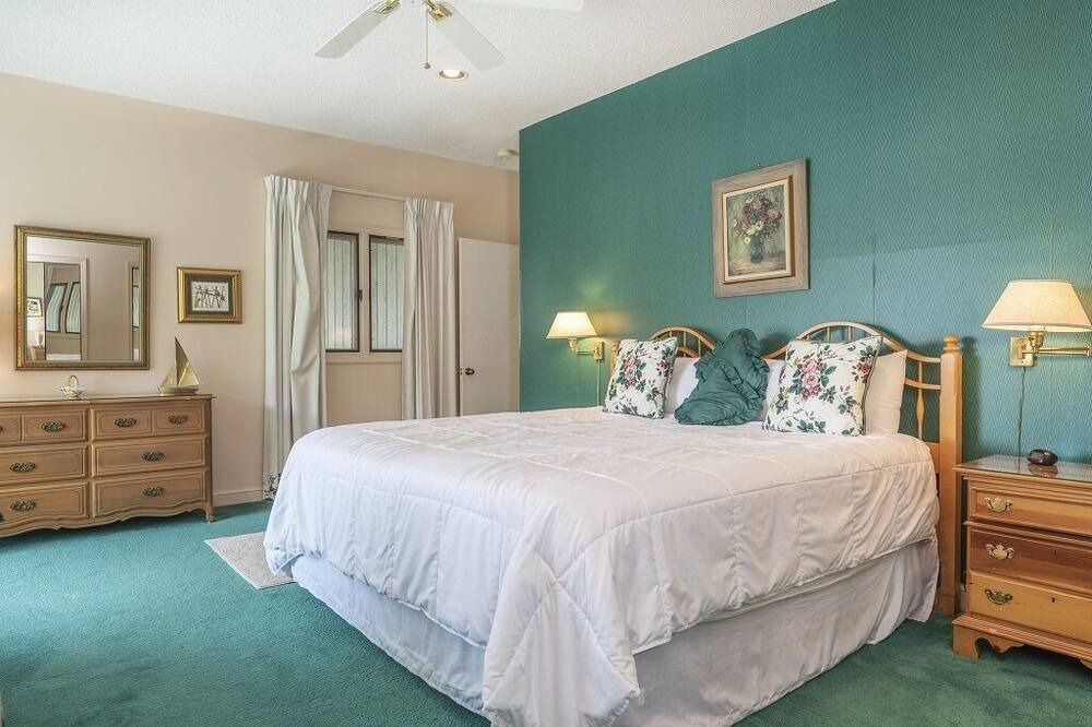 Photo of Bedroom in Lake Lure