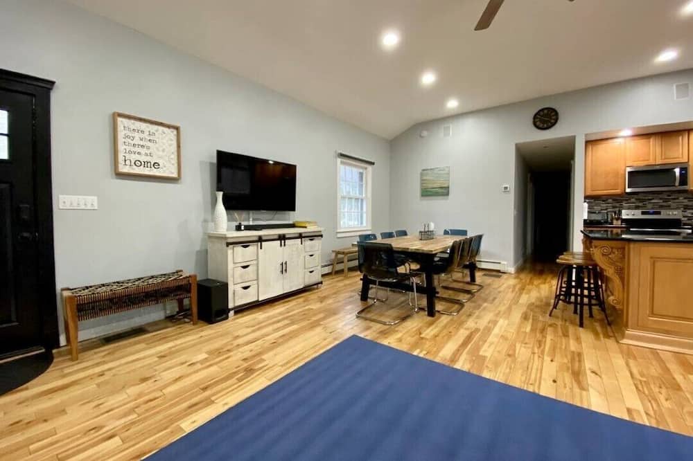 Photo of Bedroom in Lexington