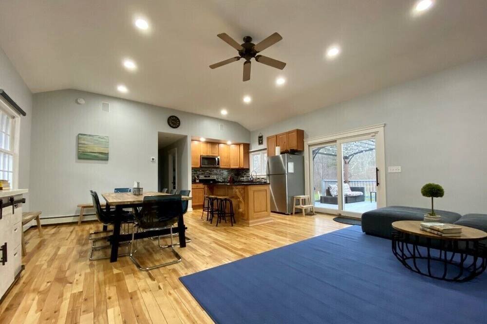 Photo of Bedroom in Lexington