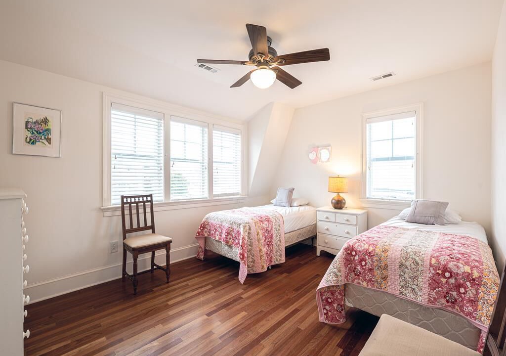 Photo of Bedroom in Admiral Estates