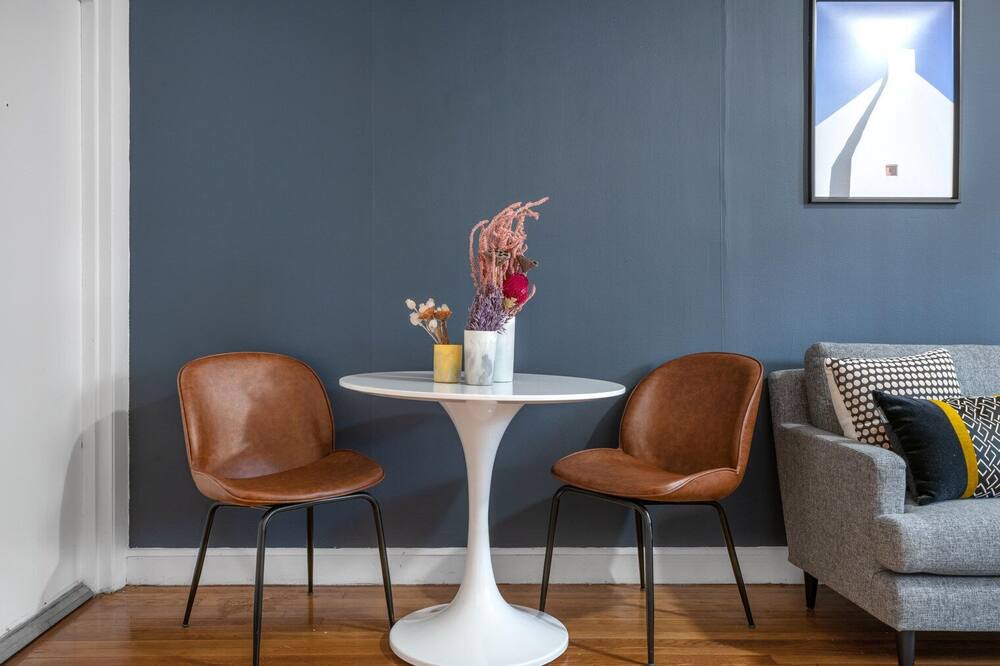 Photo of Livingroom in Back Bay West