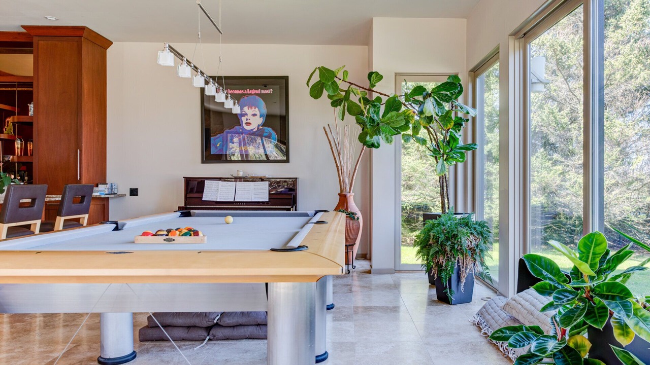 Photo of Bedroom in Sagaponack
